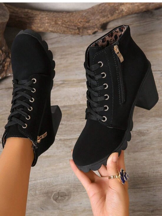 Shoes - NWOT Black Lace Up Side Zip Chunky Heel Ankle Boots 7.5